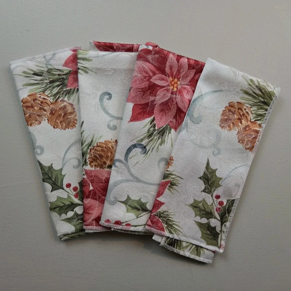Pink Red Poinsettia Filigree Cloth Napkins 17